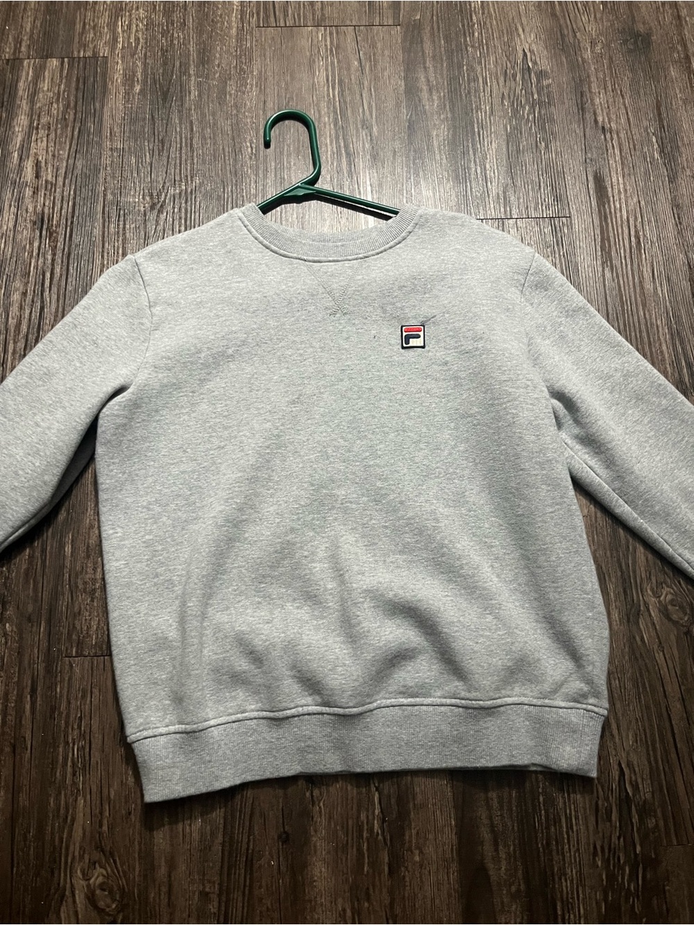 Fila Light Gray Men's Crewneck Sweatshirt with Small Chest Logo